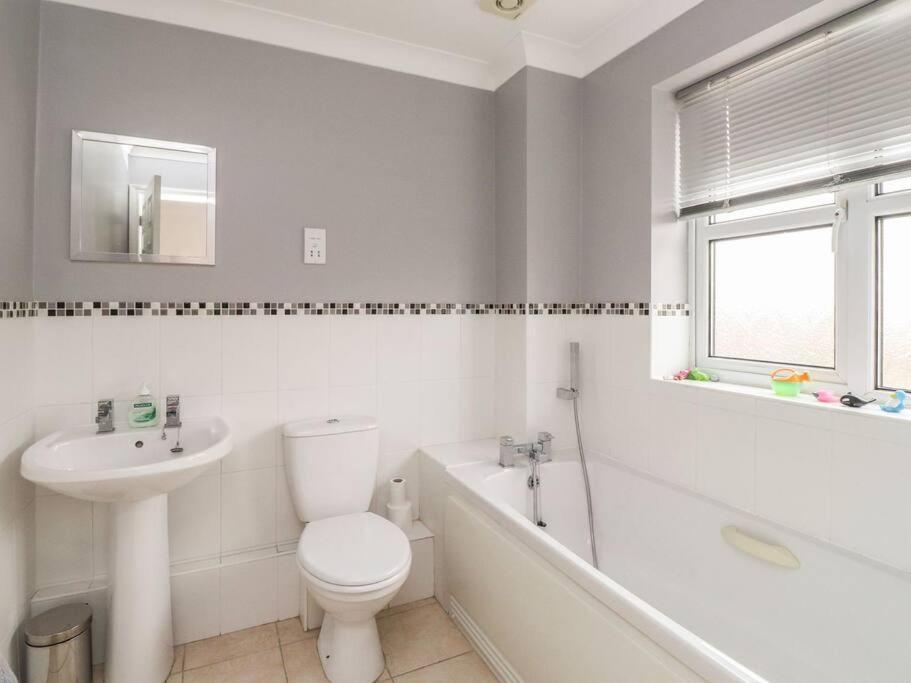 Stunning Seaviews - Beach House - Jacuzzi Bath Tub Littlestone-on-Sea Ngoại thất bức ảnh